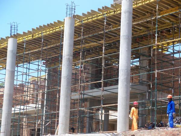 off-shutter-concrete-slabs-and-columns-